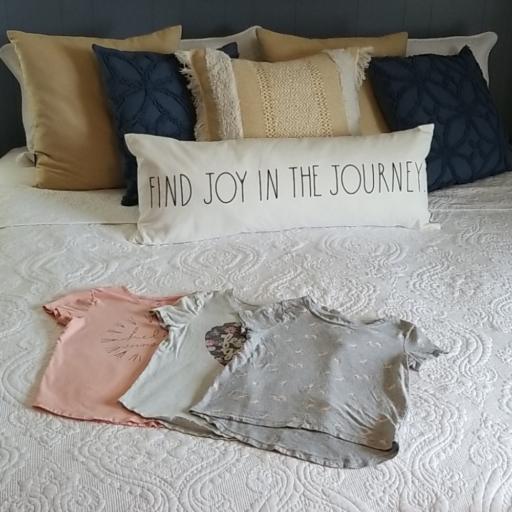 Old Navy Graphic T-Shirts